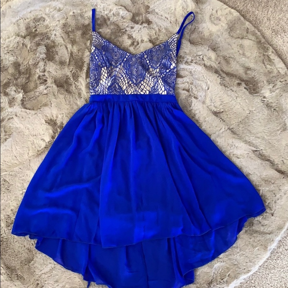 New Never Worn, Cocktail Dress w Lace Details